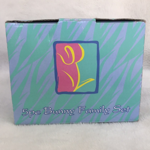 Easter Jubilee Boxed Set Bunny Rabbit Family Ceramic Figurines Easter Village - Picture 3 of 13